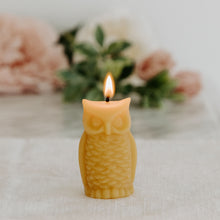 Load image into Gallery viewer, Owl Beeswax Candle