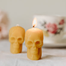 Load image into Gallery viewer, Skull Beeswax Candle