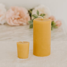 Load image into Gallery viewer, Smooth Pillar Beeswax Candle
